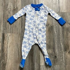 Burt’s Bees Baby Blue and White Snowflake Footie Pajama One Piece, size 0-3 mo